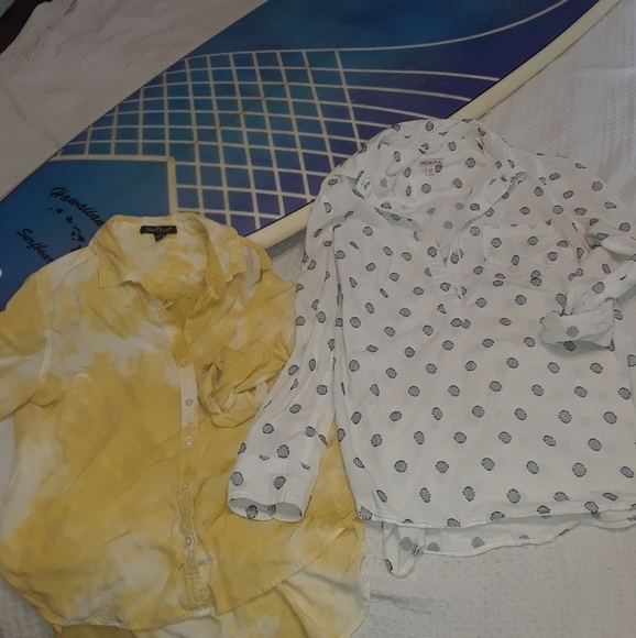 Velvet Heart Tops - Lot of blousey, lightweight button up shir…